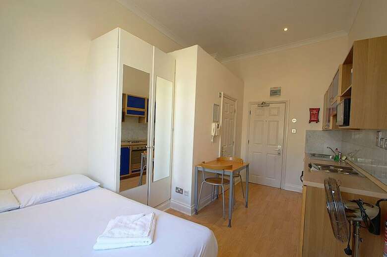 Aparthotel Hyde Park Economy Apartments