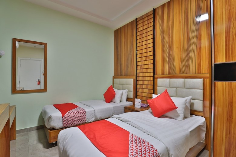 Oyo 357 Blue Diamond Hotel