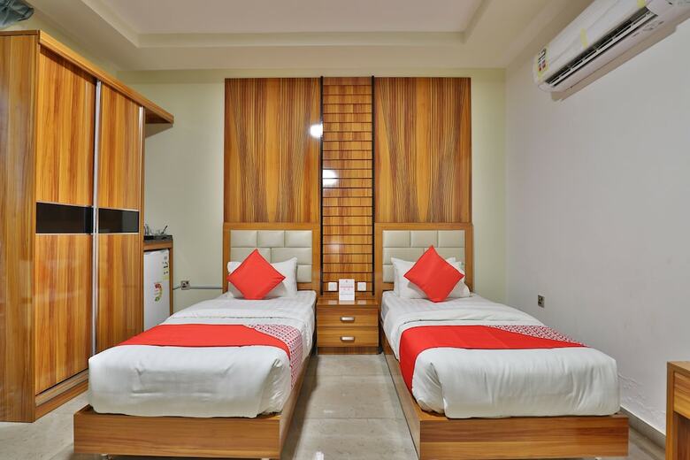 Oyo 357 Blue Diamond Hotel