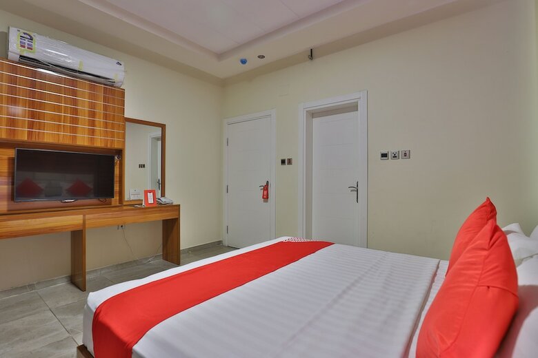 Oyo 357 Blue Diamond Hotel