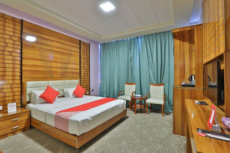 Oyo 357 Blue Diamond Hotel