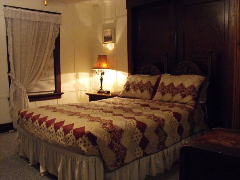 Bed & Breakfast Empire House Hotel