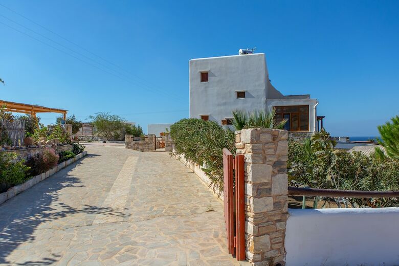 Aparthotel Armonia Studios And Villas