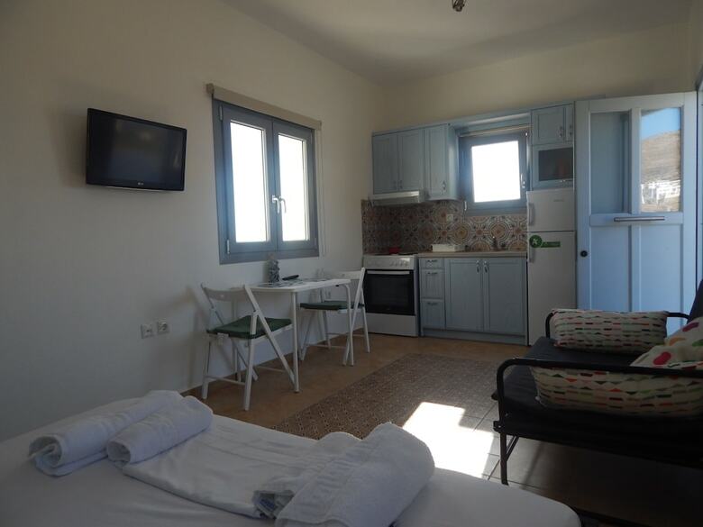 Aparthotel Armonia Studios And Villas