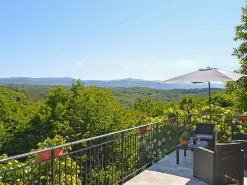 Villa Hum 1
