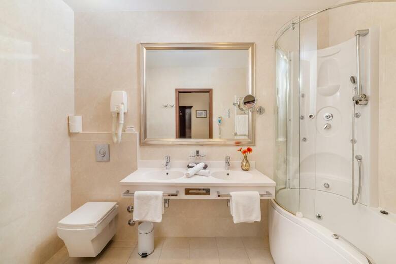 Hotel President Solin