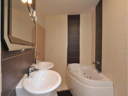 Holiday Home Ante Starcevica Cr