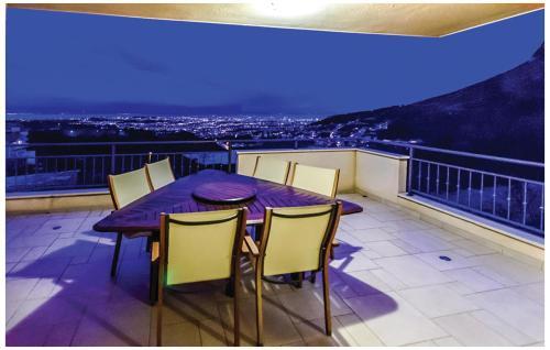 Holiday Home Ante Starcevica Cr