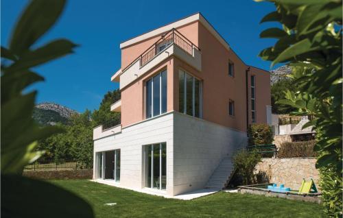 Holiday Home Ante Starcevica Cr