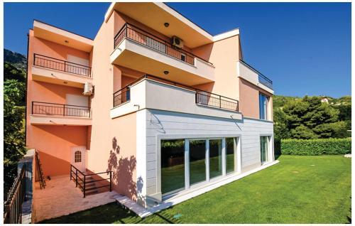 Holiday Home Ante Starcevica Cr