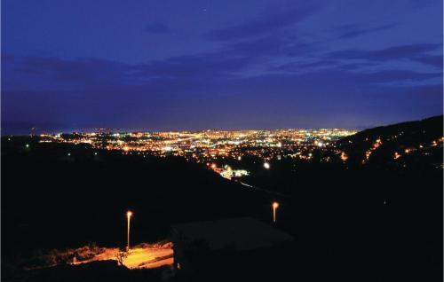 Holiday Home Ante Starcevica Cr