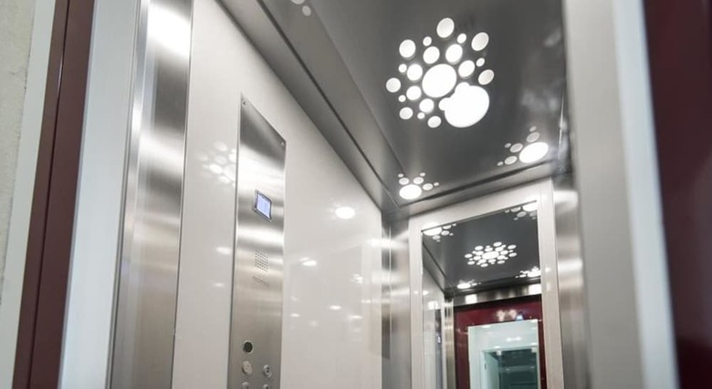 Hotel Lily Sands Inn