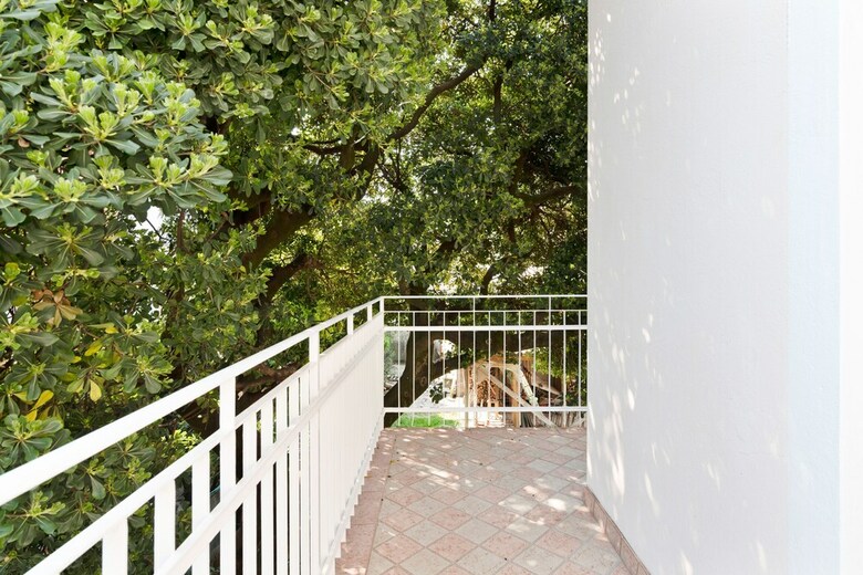 Santa Rita Roomy Apartment