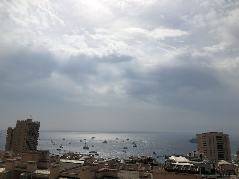 2 Bedrooms Apartment Sea View