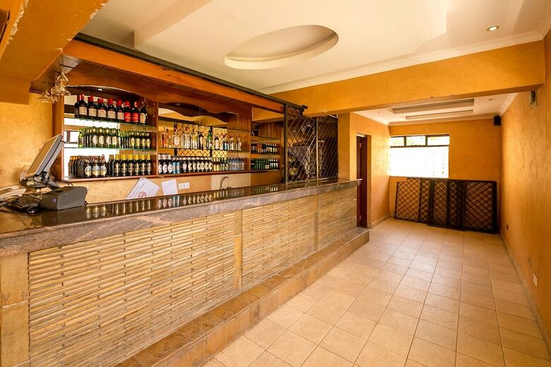 Olive Gardens Hotel