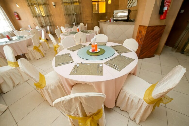 Olive Gardens Hotel