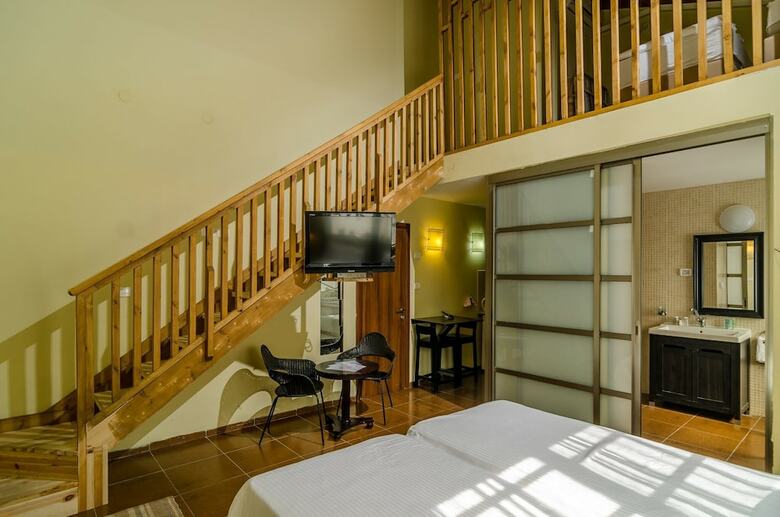 Posada O-live Dolphin Village