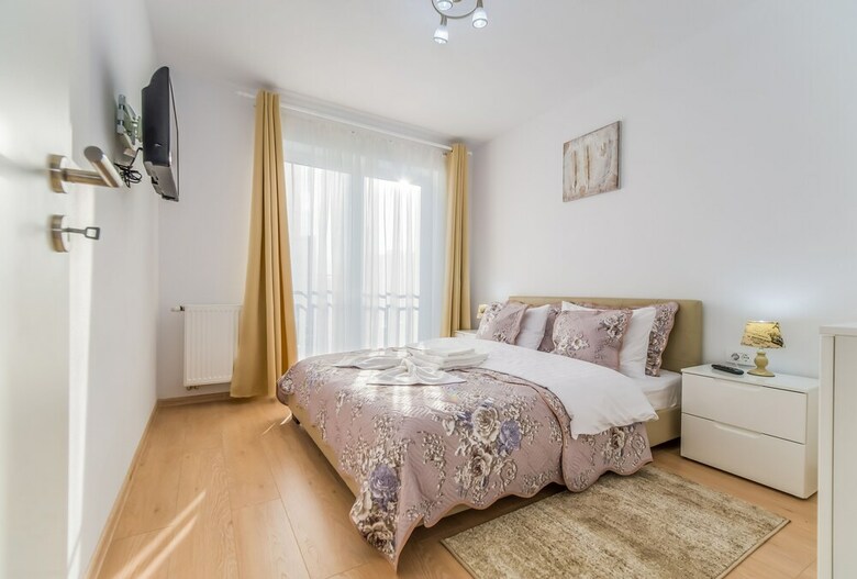 Apartamentos Coresi Suits