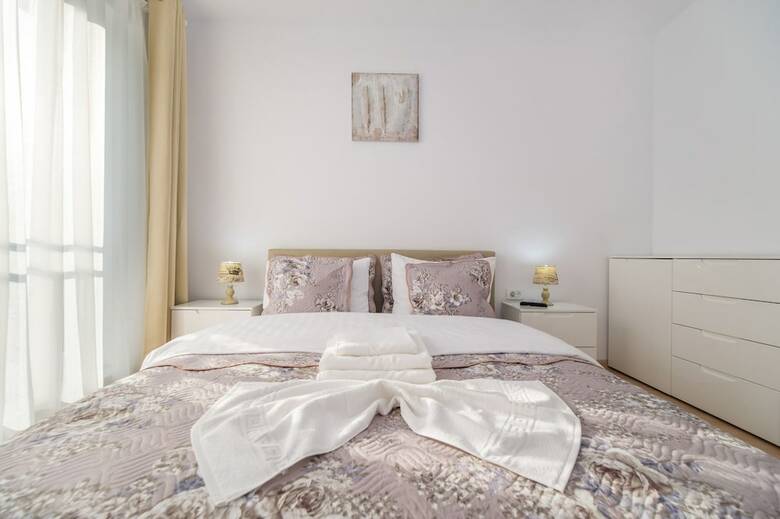 Apartamentos Coresi Suits