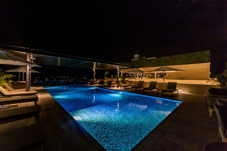 Aparthotel Singular Joy Vacation Rentals