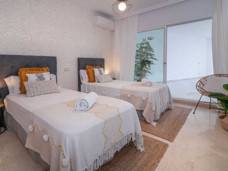 Hostal R�o Real Sunshine Retreat