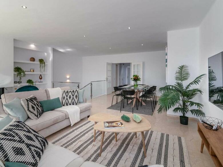 Hostal R�o Real Sunshine Retreat