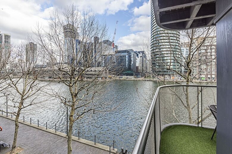 Canary Wharf Luxury Apartments