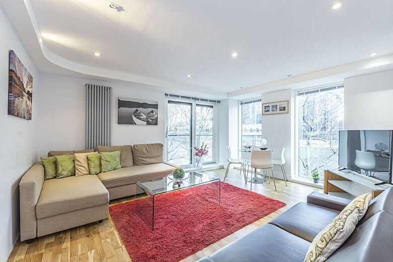 Canary Wharf Luxury Apartments