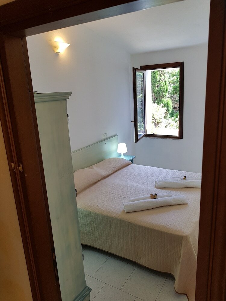 Costa Paradiso Residence