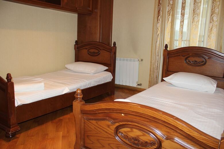Apartment On Mahammad Nakhchivani 14