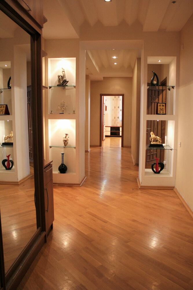 Apartment On Mahammad Nakhchivani 14