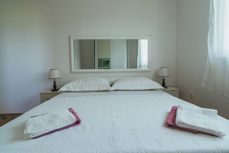 House Estera