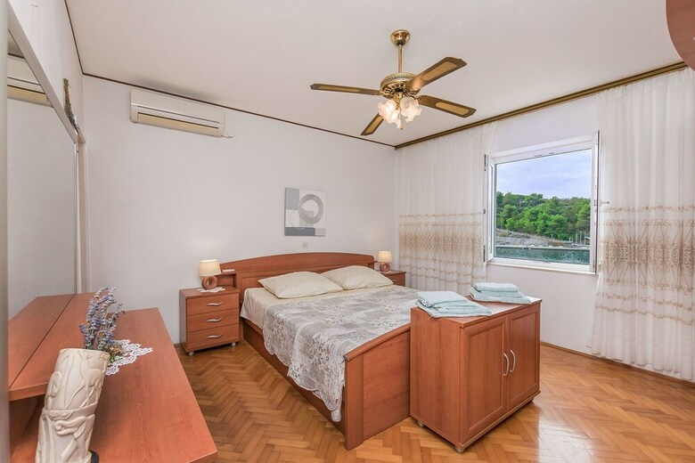 Apartment Proti