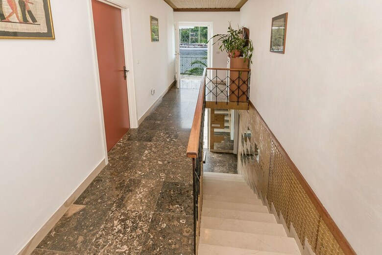 Apartment Proti