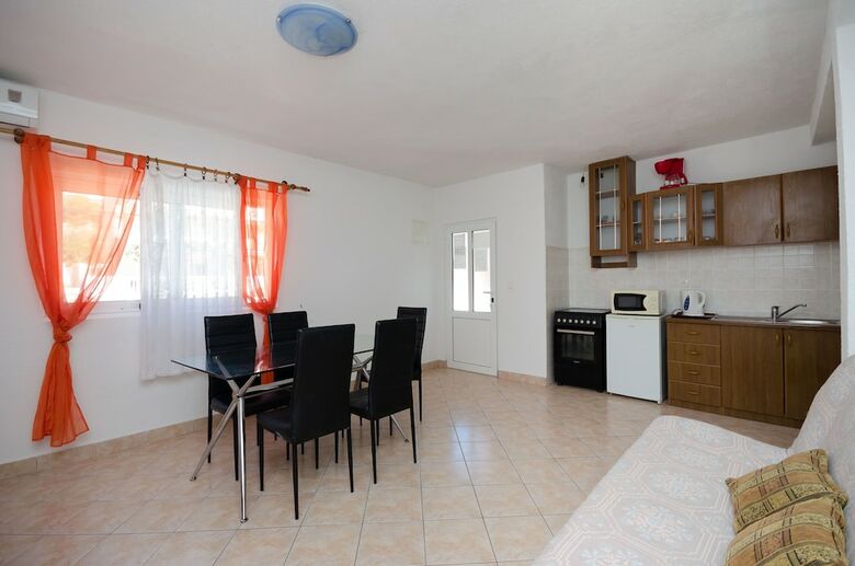 Apartments Elvira