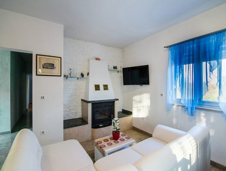 House St. Nikola