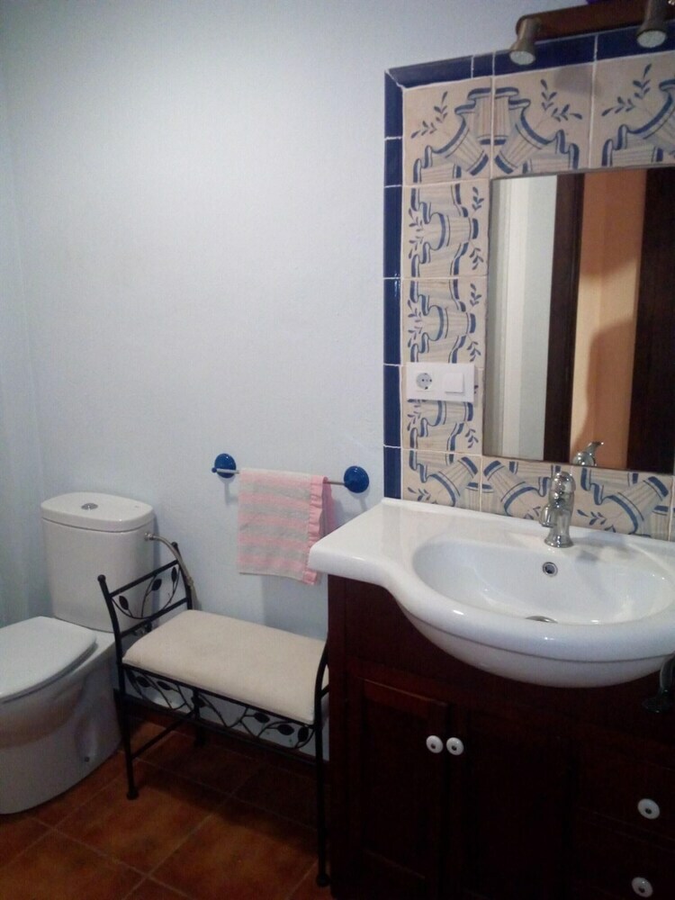 House With 2 Bedrooms In Chulilla
