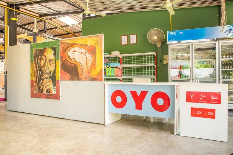 Hostal Oyo 617 Tira Hostel @ Chalong Phuket