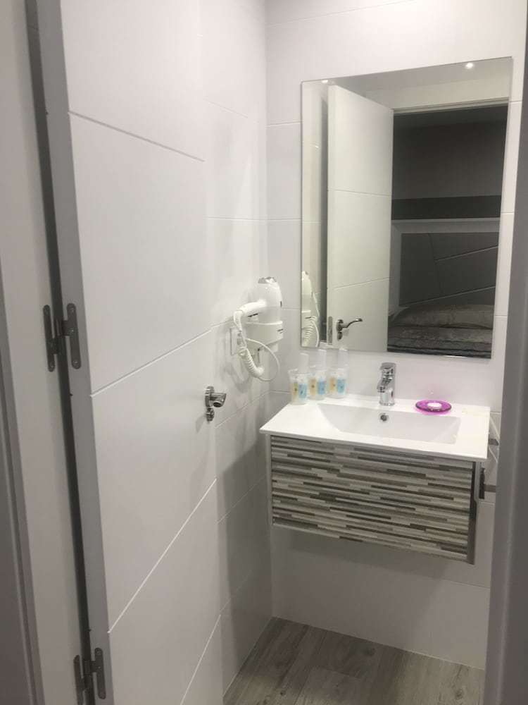 Hotel Viana Rooms
