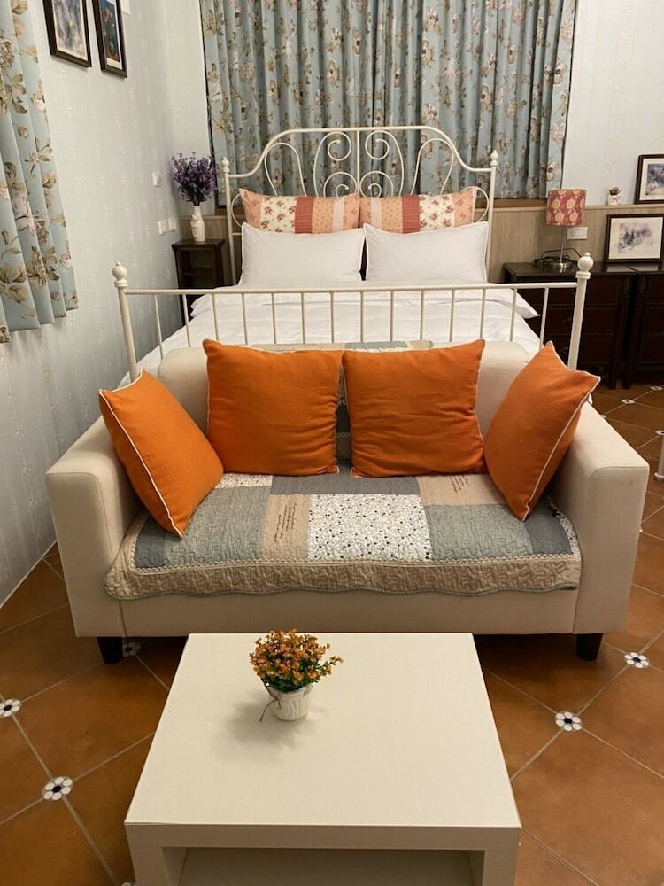 Hotel House Home Stay