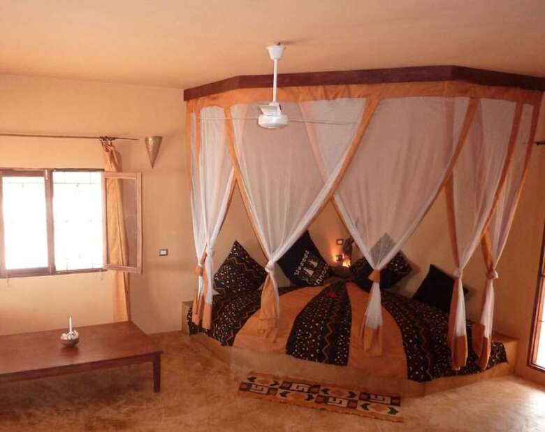 Posada Chapwani Island