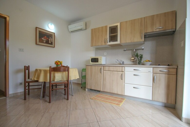 Apartamentos Maena