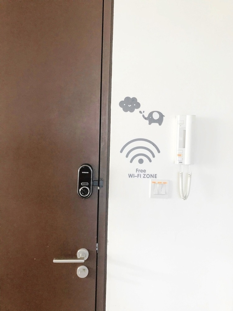 Apartamentos E Studio-trefoil Setiacity Setiaalam