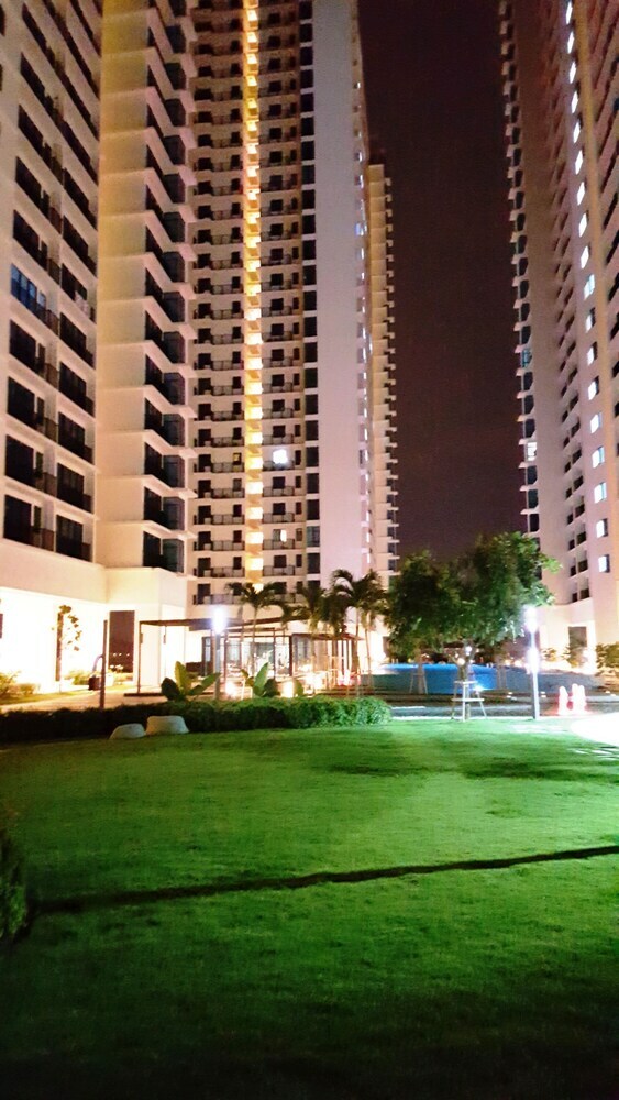 Apartamentos E Studio-trefoil Setiacity Setiaalam