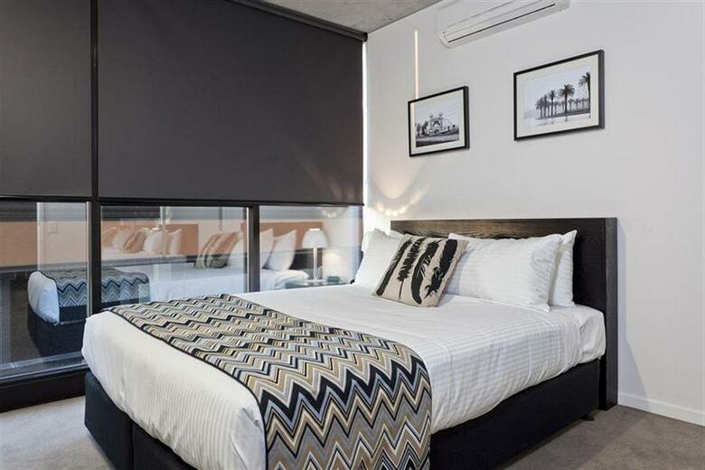 Hotel Mantra St Kilda Road