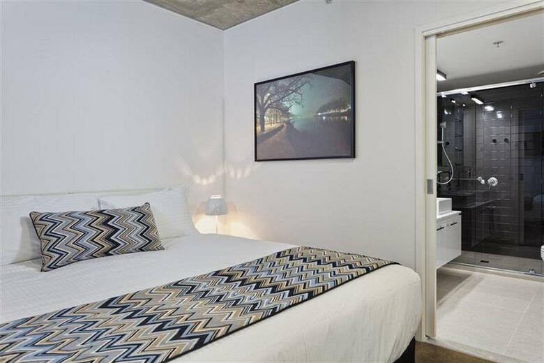 Hotel Mantra St Kilda Road