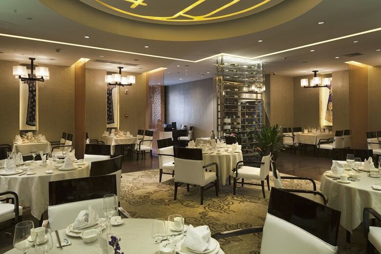 Grandskylight Hotel