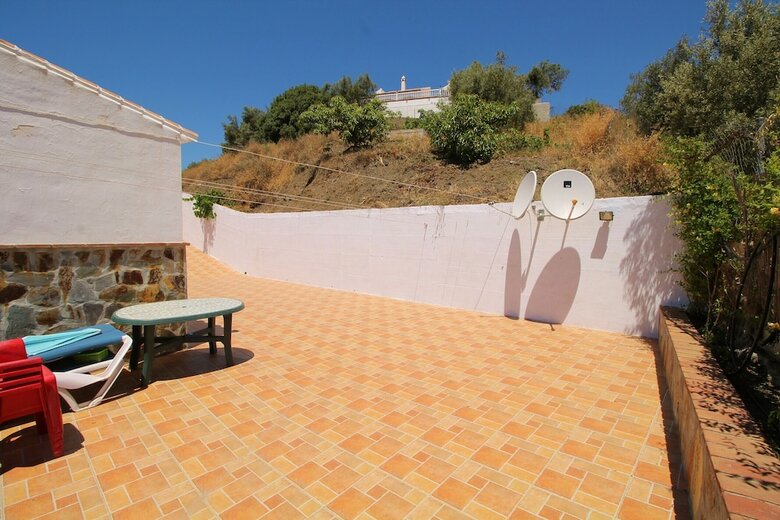 1075 Villa Rosa