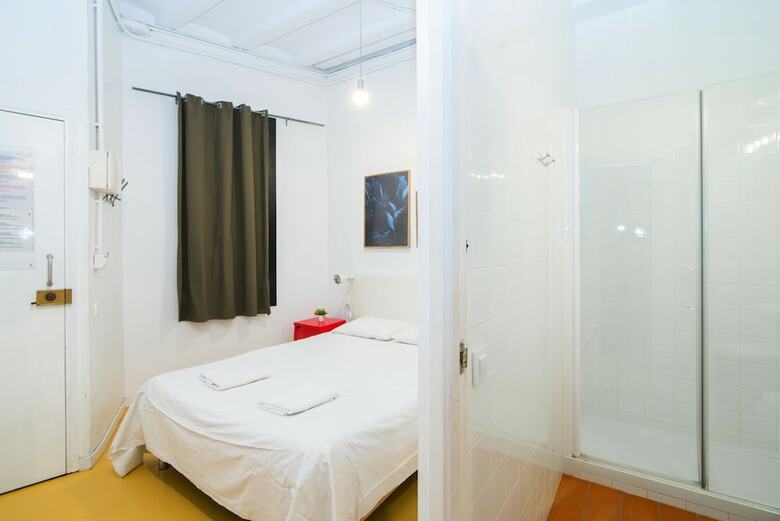 Apartamentos Elpilar Raval