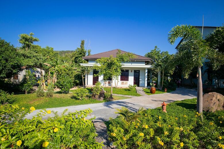 Hotel Hoang Bach Resrot